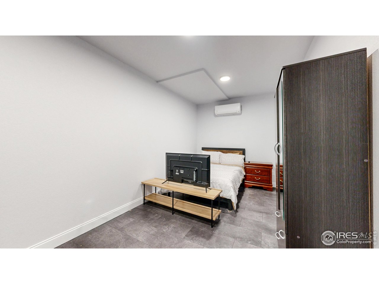 10527 Troy Street Commerce City, CO 80022 - Photo 23 of 35 Down stairs bedroom #4