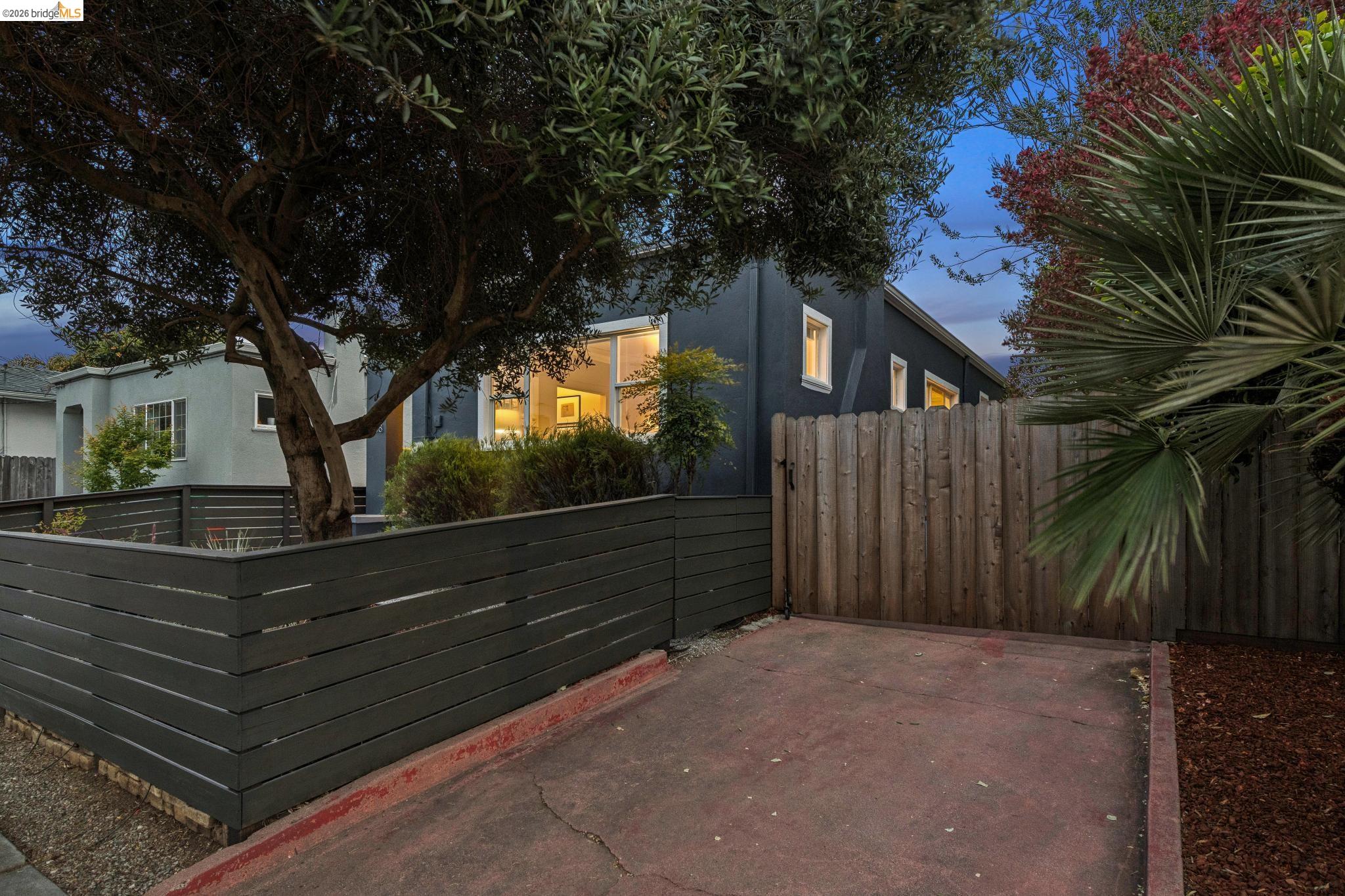 1108 Dwight Way Berkeley, CA 94702 - Photo 47 of 60