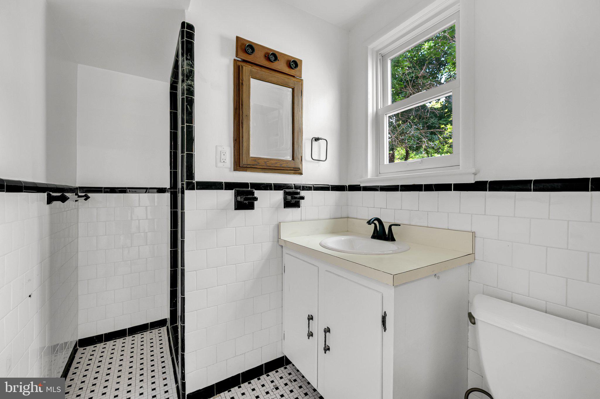 710 Silver Spring Avenue Silver Spring, MD 20910 - Photo 32 of 45 4th Full Bathroom