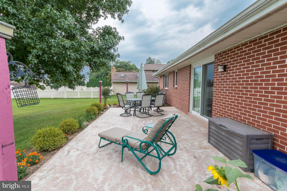 333 North Penryn Road Manheim, PA 17545 - Photo 8 of 28 Gallery Image 8