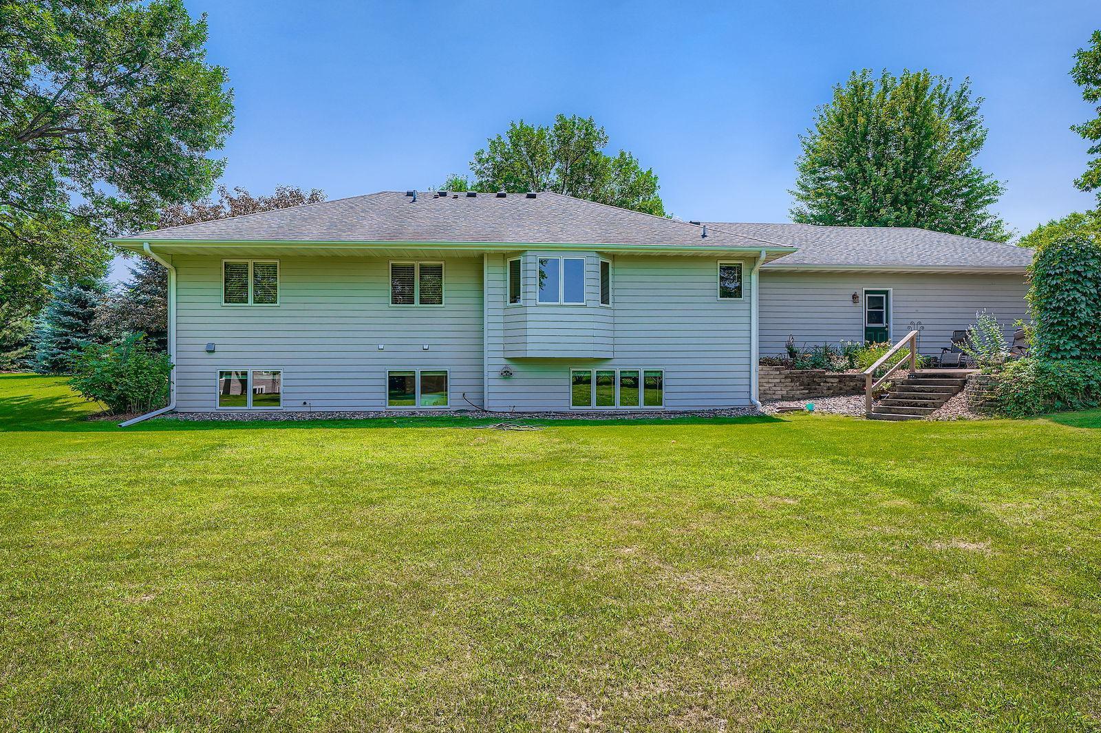 1710 Valley Ridge Trail South Chanhassen, MN 55317 - Photo 24 of 24 Gallery Image 24