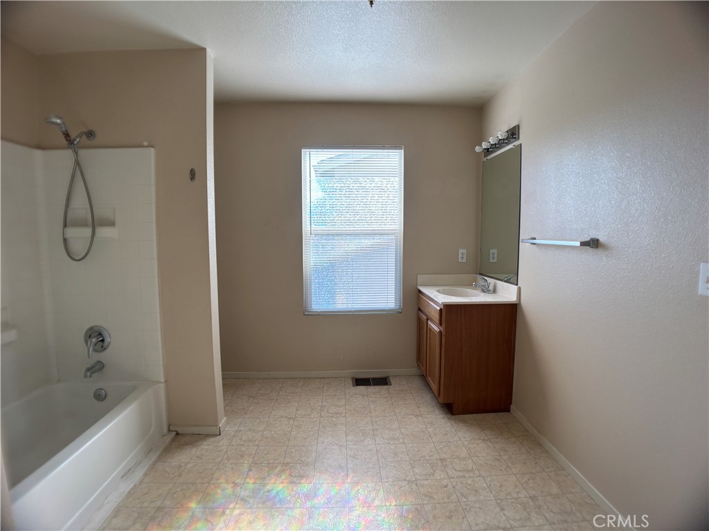 3742 Morningside Avenue Merced, CA 95348 - Photo 14 of 26