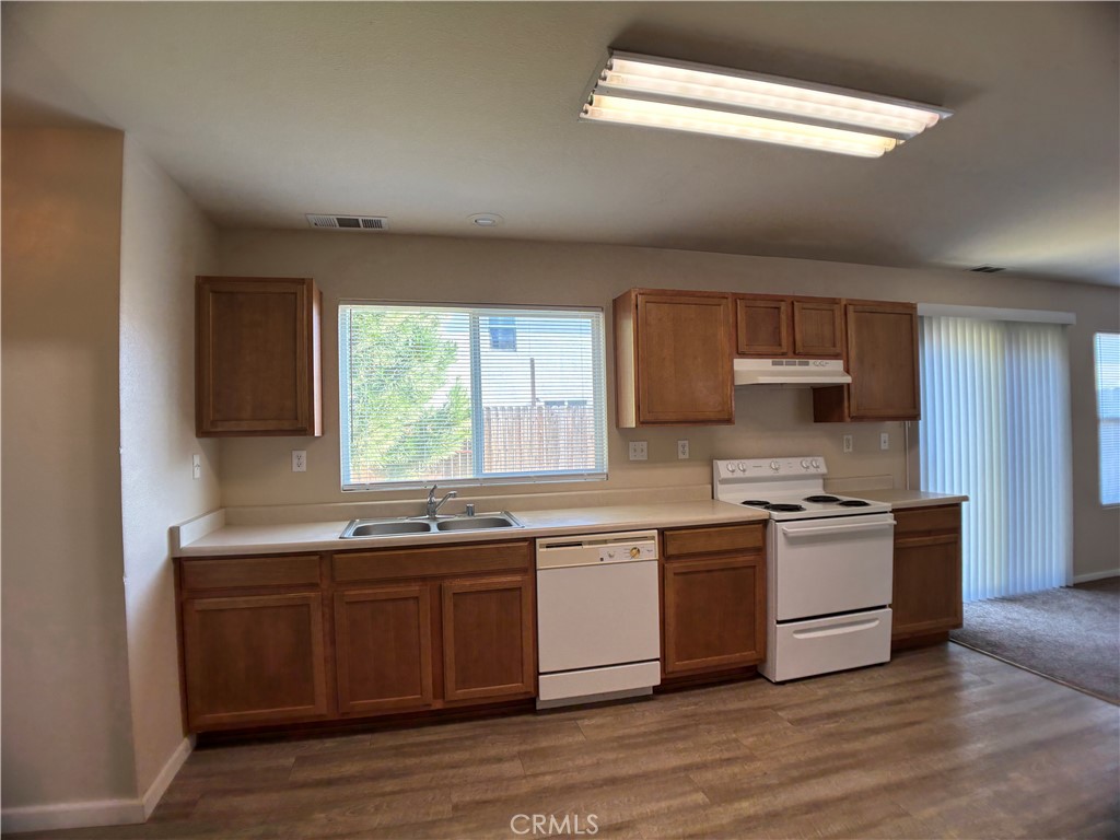 3742 Morningside Avenue Merced, CA 95348 - Photo 7 of 26