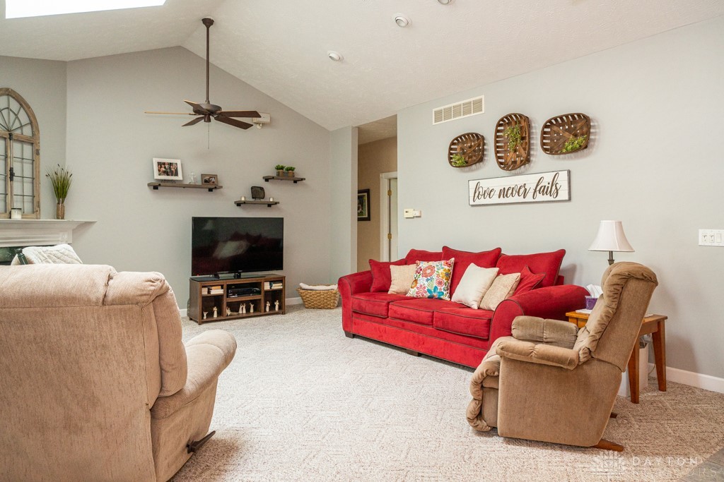 82 Tuttle Road Springfield, OH 45503 - Photo 8 of 73