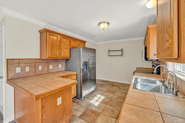 $364,900 | 1840 Bluewater Drive, Moneta, VA 24121