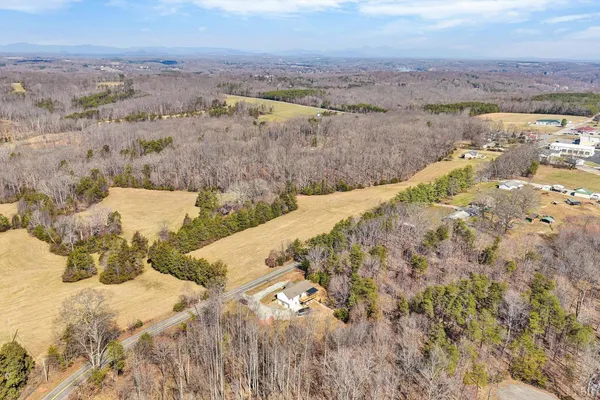 $364,900 | 1840 Bluewater Drive, Moneta, VA 24121