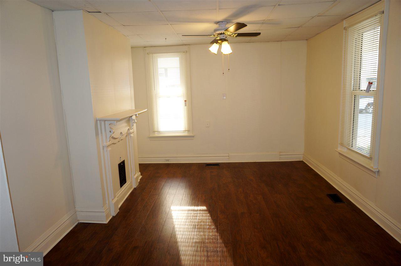 604 East Middle Street Hanover, PA 17331 - Photo 4 of 28 Gallery Image 4