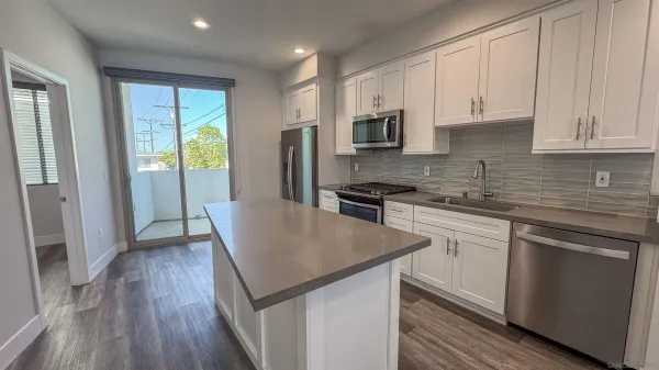 $7,890,000 | 1420-22 Pacific Beach Drive, San Diego, CA 92109