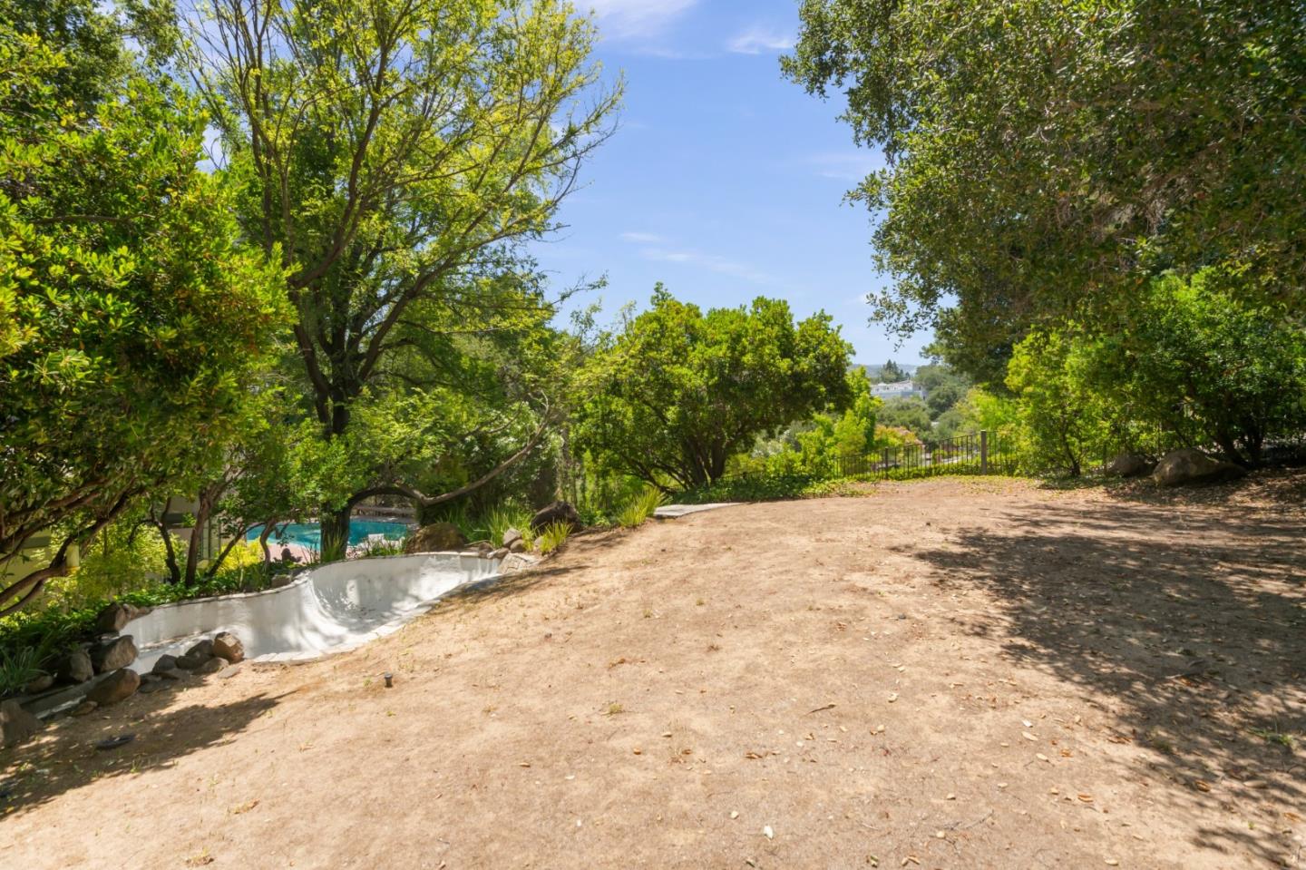 14471 Sobey Road Saratoga, CA 95070 - Photo 24 of 35
