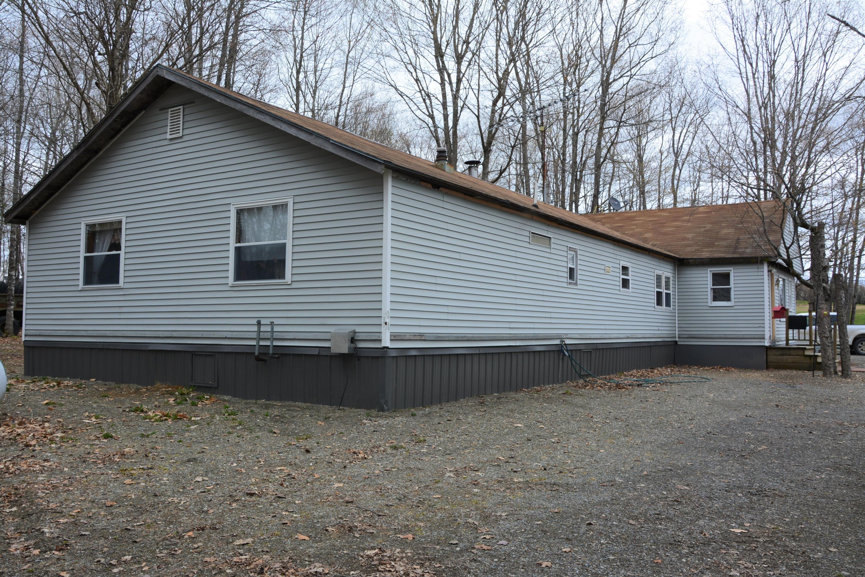 60 Mcglinn Road Houlton, ME 04730 - Photo 2 of 22 DSC_0045