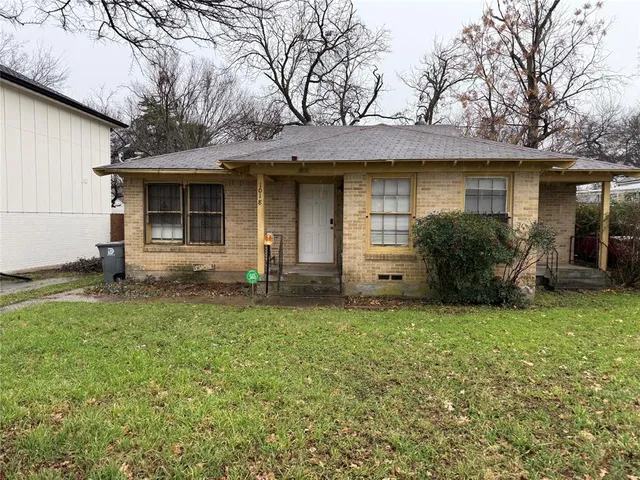 $1,650 | 1018 East Waco Avenue, Dallas, TX 75216