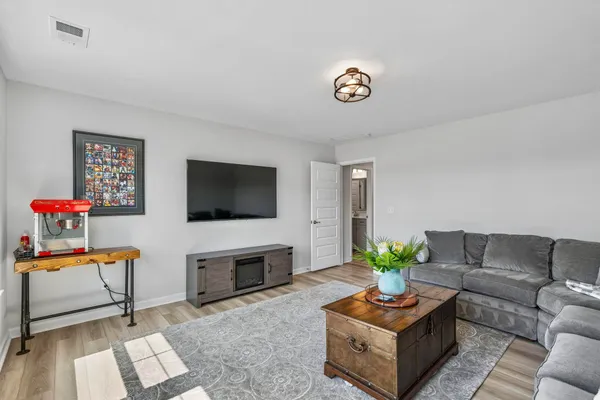 $609,000 | 407 Rowley Lane, Summerville, SC 29486