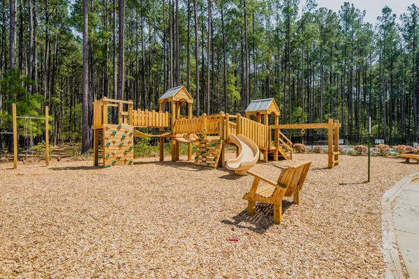 $609,000 | 407 Rowley Lane, Summerville, SC 29486