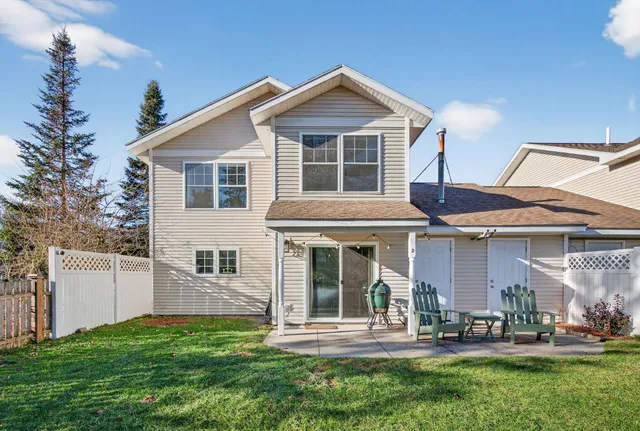 $379,000 | 2 Chickadee Circle, Unit 2, Brunswick, ME 04011