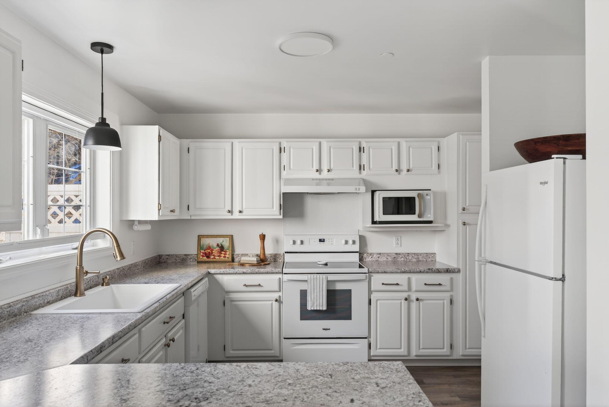 2 Chickadee Circle, Unit 2 Brunswick, ME 04011 - Photo 9 of 25 18_DSC06325