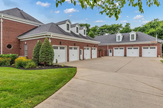 $3,399,900 | 1728 Shagbark Trail, Murfreesboro, TN 37130