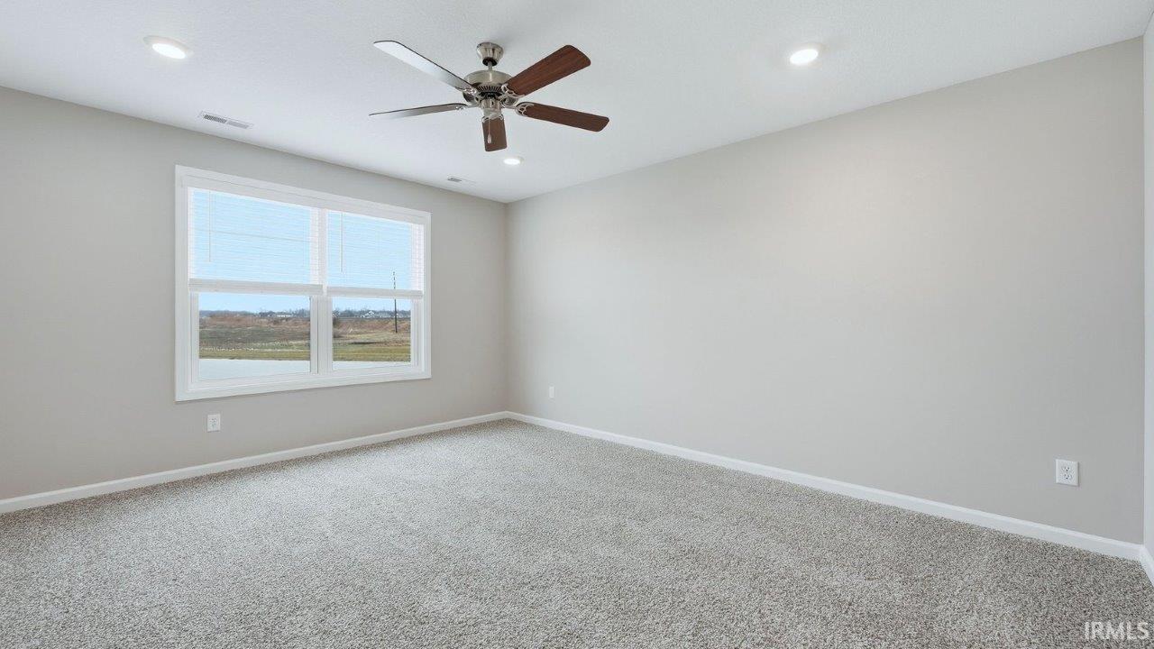 1004 Butler Lake Fort Wayne, IN 46818 - Photo 15 of 33