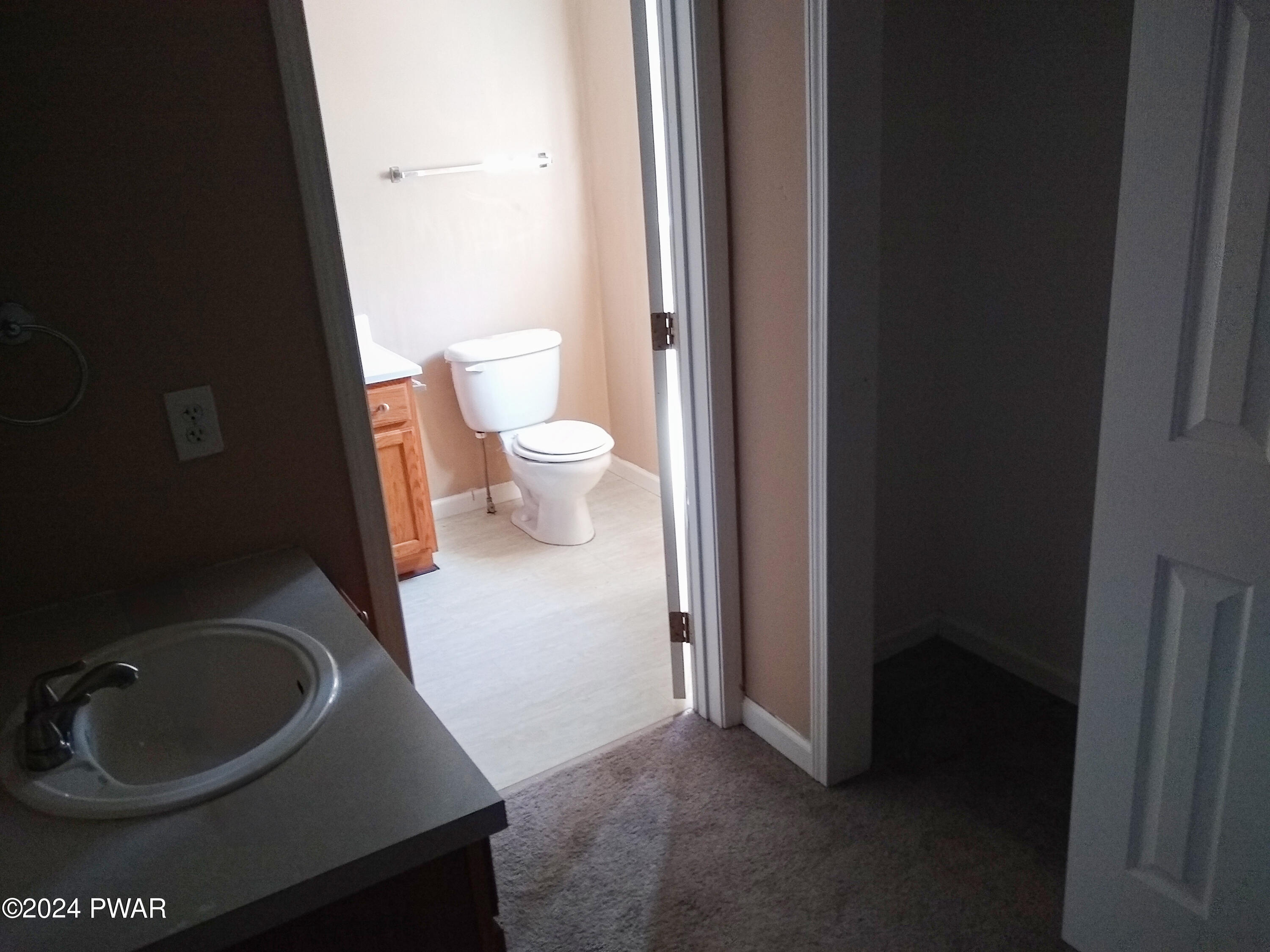 204 Meadow Ridge Acres Road Milford, PA 18337 - Photo 21 of 31 2nd_bath