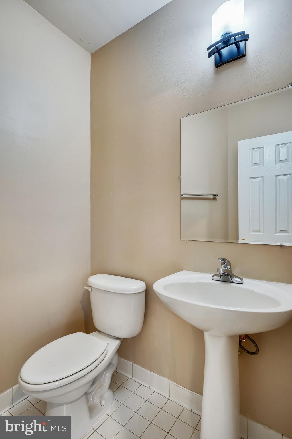 8287 Laurel Heights Loop Lorton, VA 22079 - Photo 17 of 50