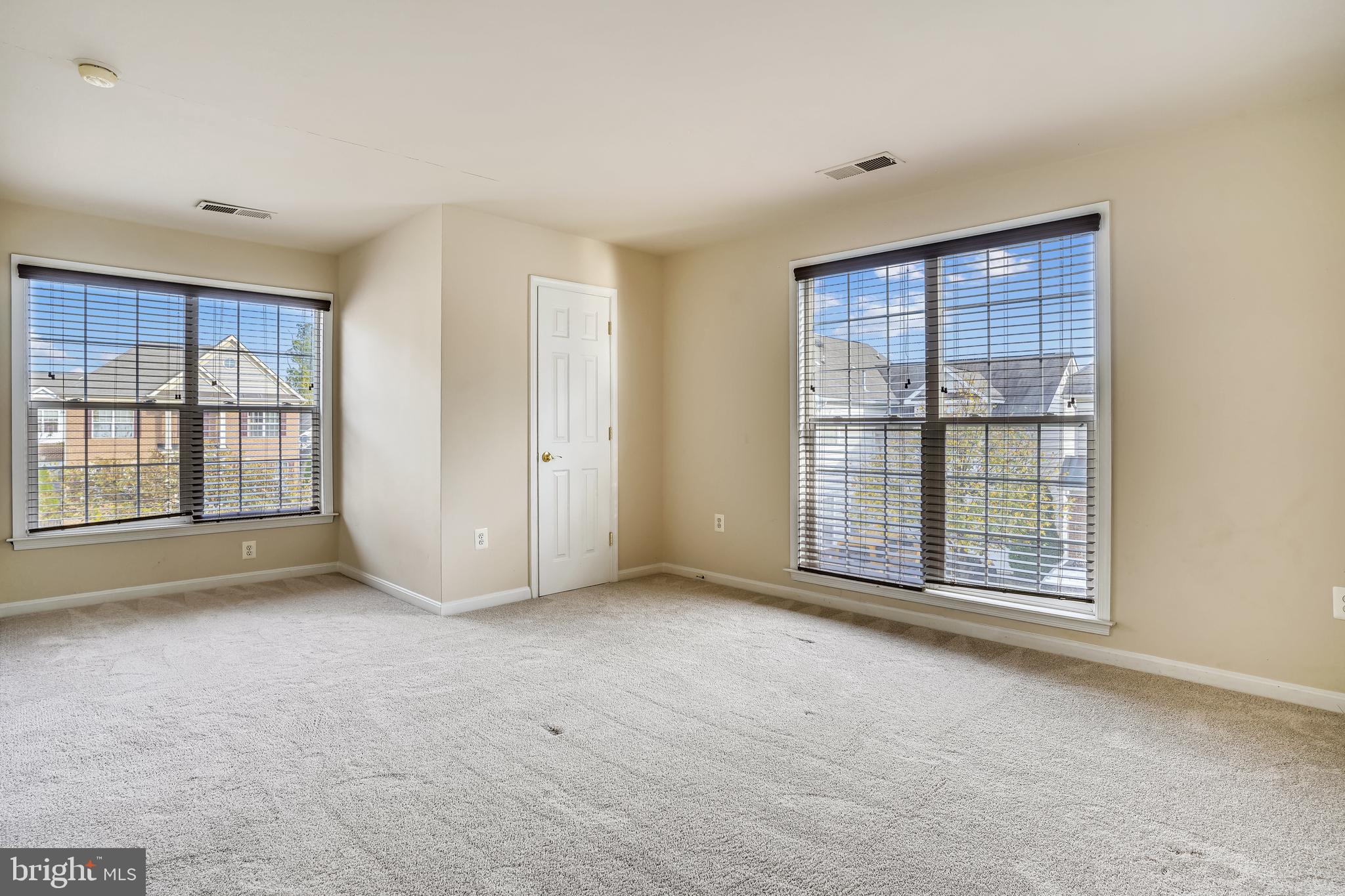 8287 Laurel Heights Loop Lorton, VA 22079 - Photo 22 of 50