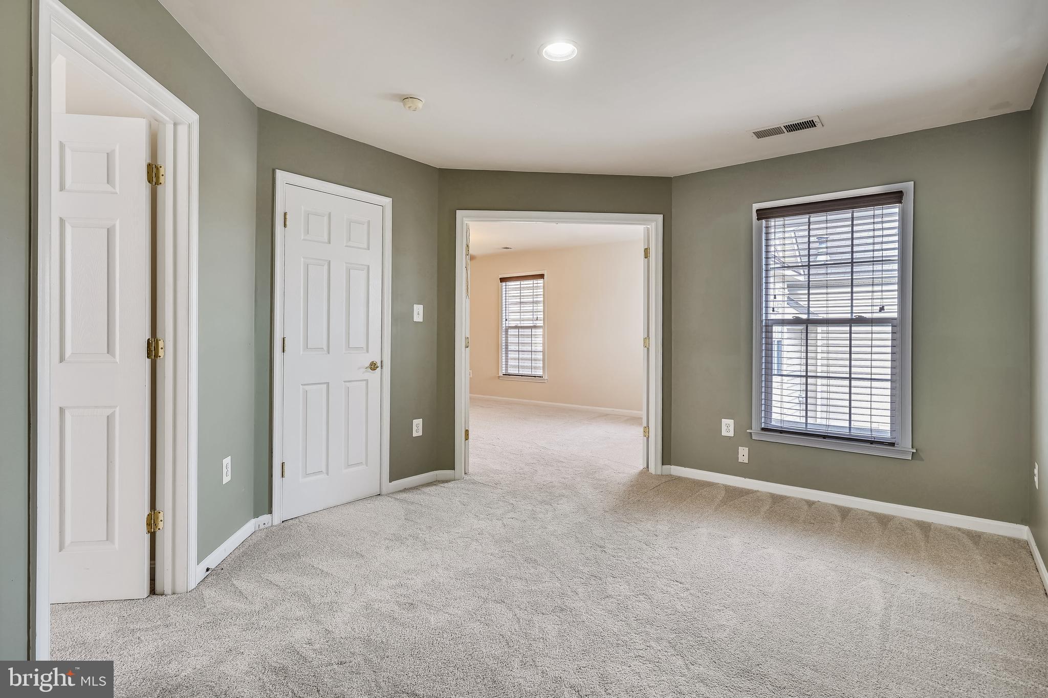 8287 Laurel Heights Loop Lorton, VA 22079 - Photo 26 of 50