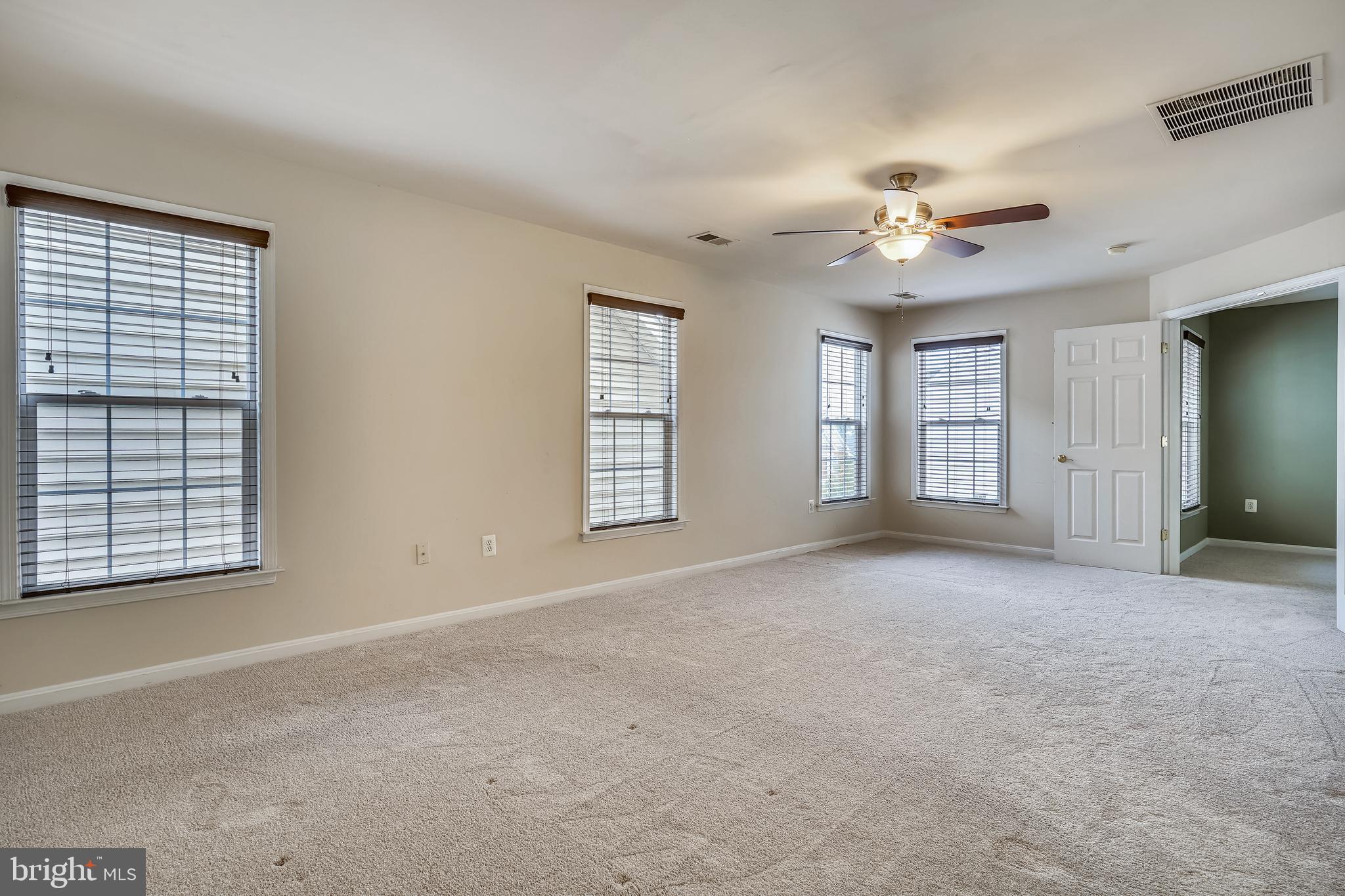 8287 Laurel Heights Loop Lorton, VA 22079 - Photo 28 of 50