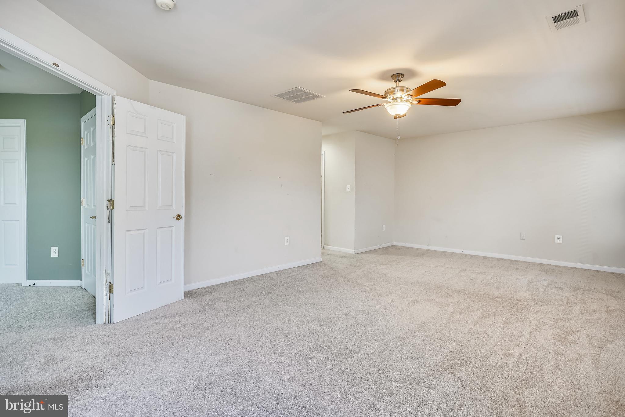 8287 Laurel Heights Loop Lorton, VA 22079 - Photo 30 of 50