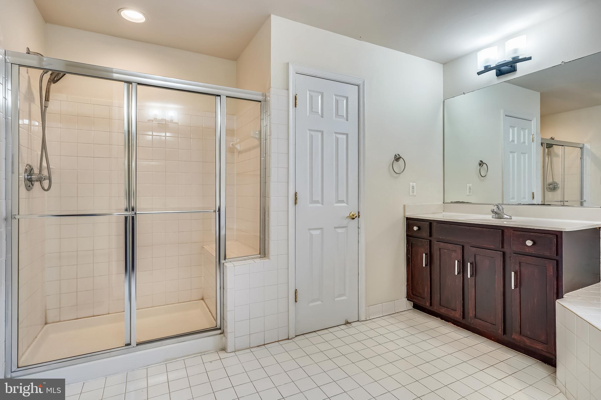 8287 Laurel Heights Loop Lorton, VA 22079 - Photo 32 of 50