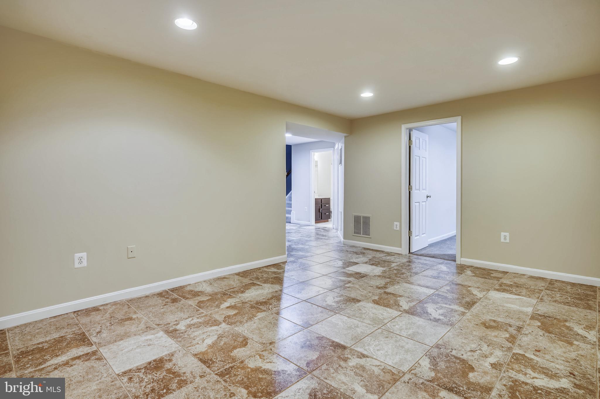 8287 Laurel Heights Loop Lorton, VA 22079 - Photo 42 of 50