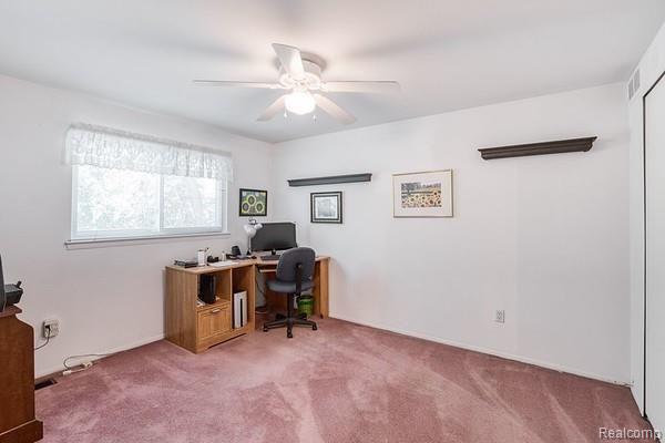 35882 Smithfield Road Farmington, MI 48335 - Photo 30 of 43 Bedroom 3 also filled with light!
