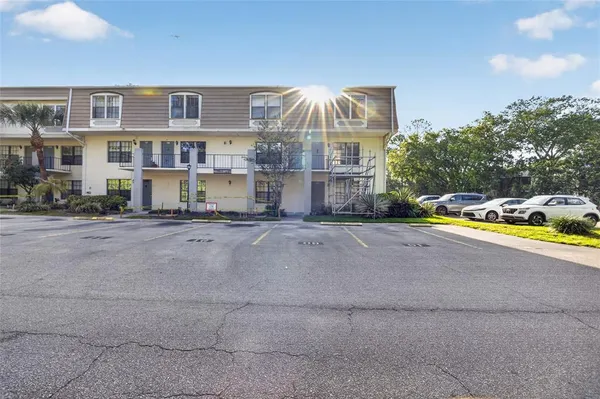 $119,900 | 5916 Village Circle North, Unit 5916, Orlando, FL 32822