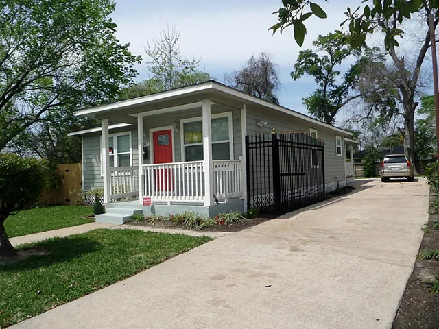 $1,850 | 1511 Egypt Street, Houston, TX 77009