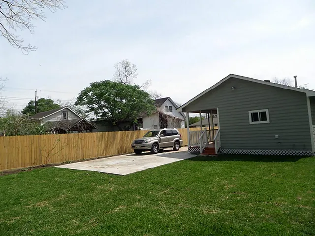 $1,850 | 1511 Egypt Street, Houston, TX 77009