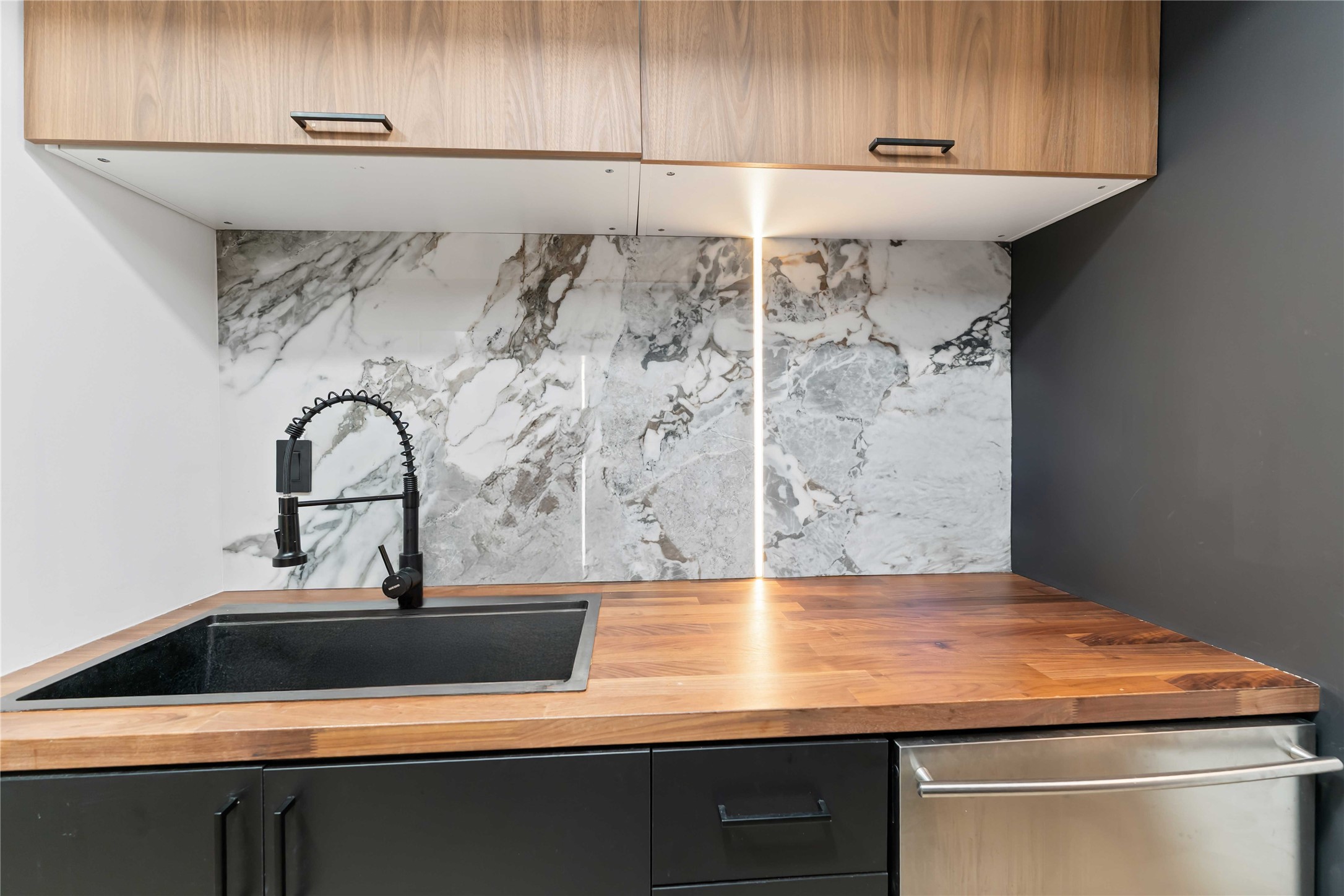 3525 Sage Road, Unit 1213 Houston, TX 77056 - Photo 3 of 26