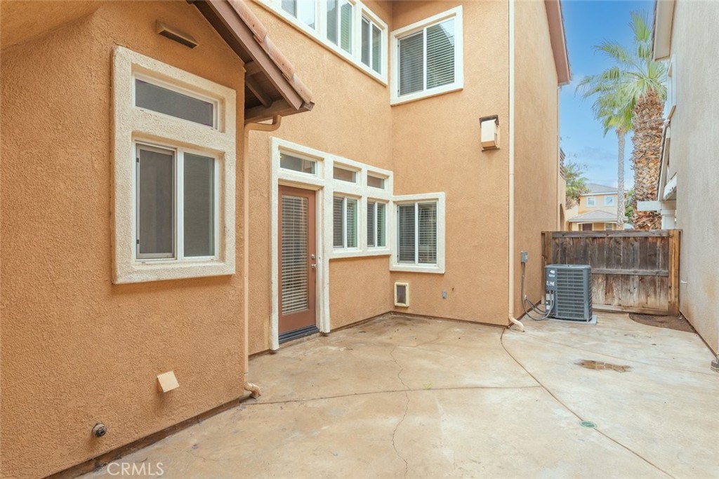 6228 Manzanita Way Riverside, CA 92504 - Photo 29 of 42 a view of an entryway with a outdoor space