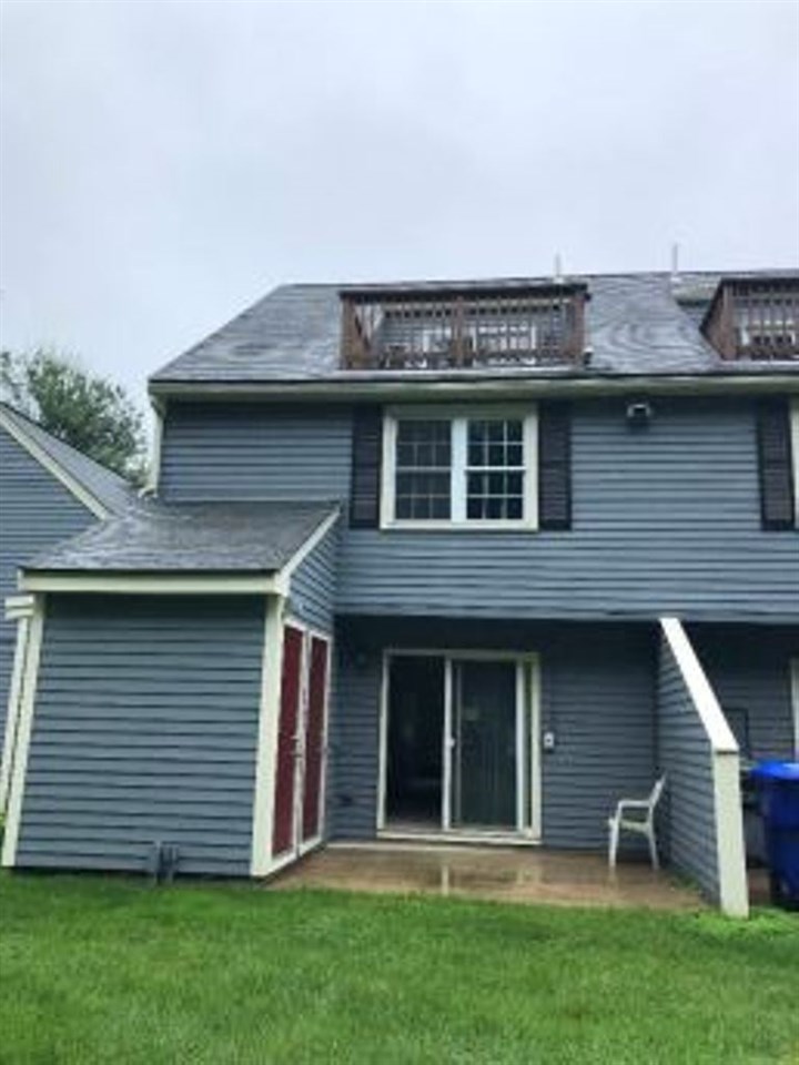 31 Riviera Road Hudson, NH 03051 - Photo 2 of 9