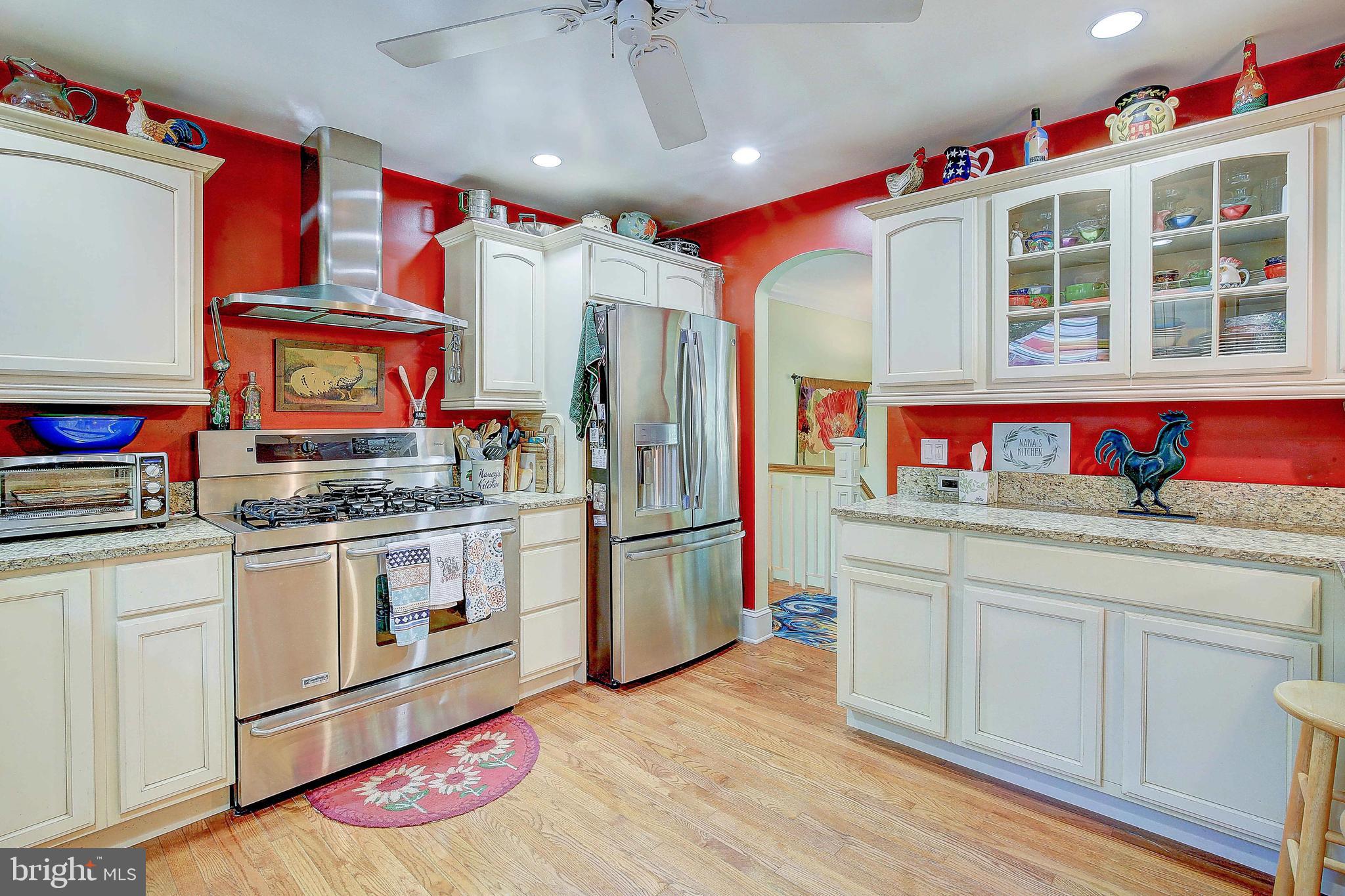 1481 Cedarhurst Road Shady Side, MD 20764 - Photo 4 of 31 Stainless appliances with gas range!
