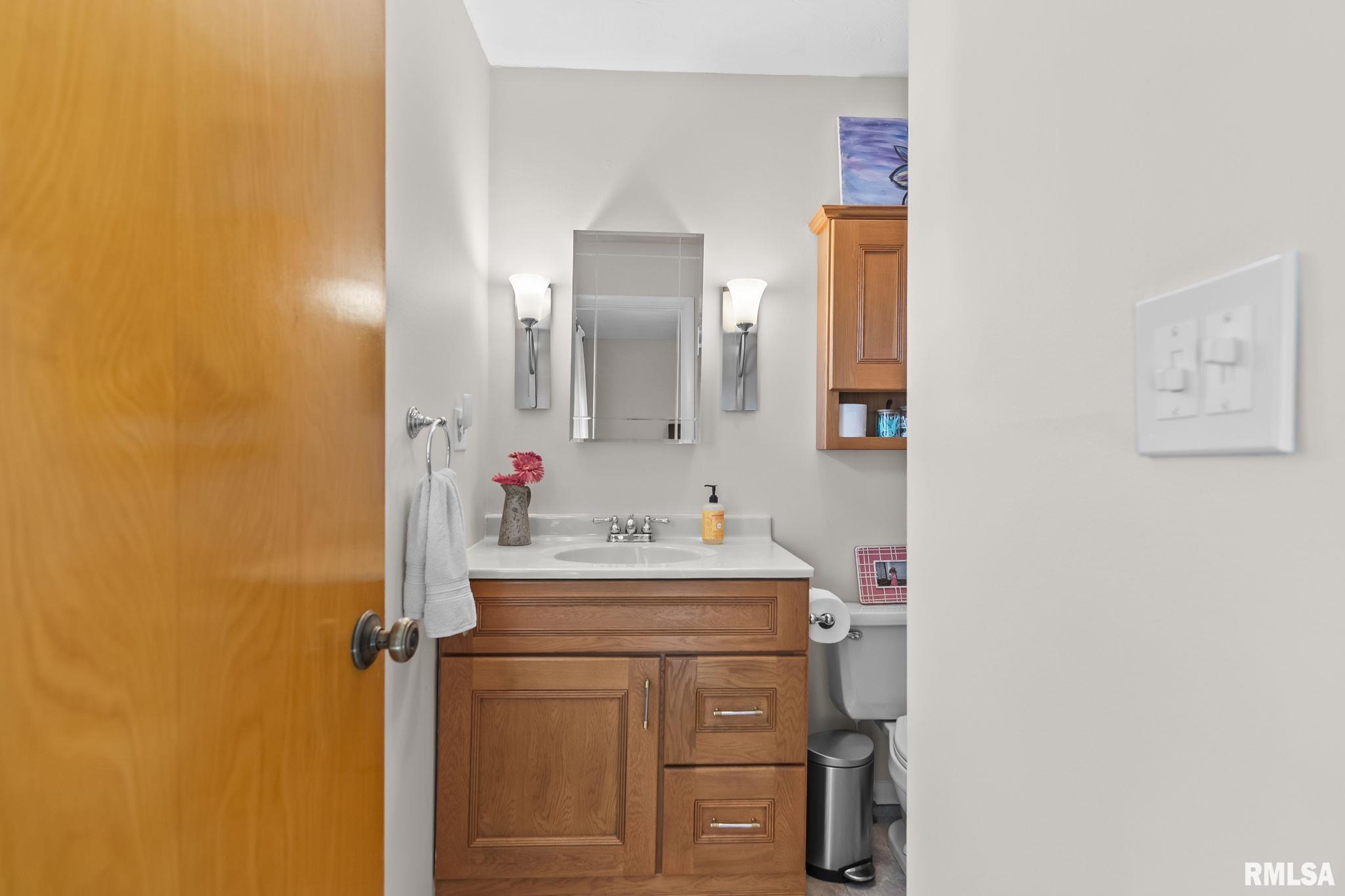 1070 Green Acres Lane Springfield, IL 62707 - Photo 32 of 43 Gallery Image 32
