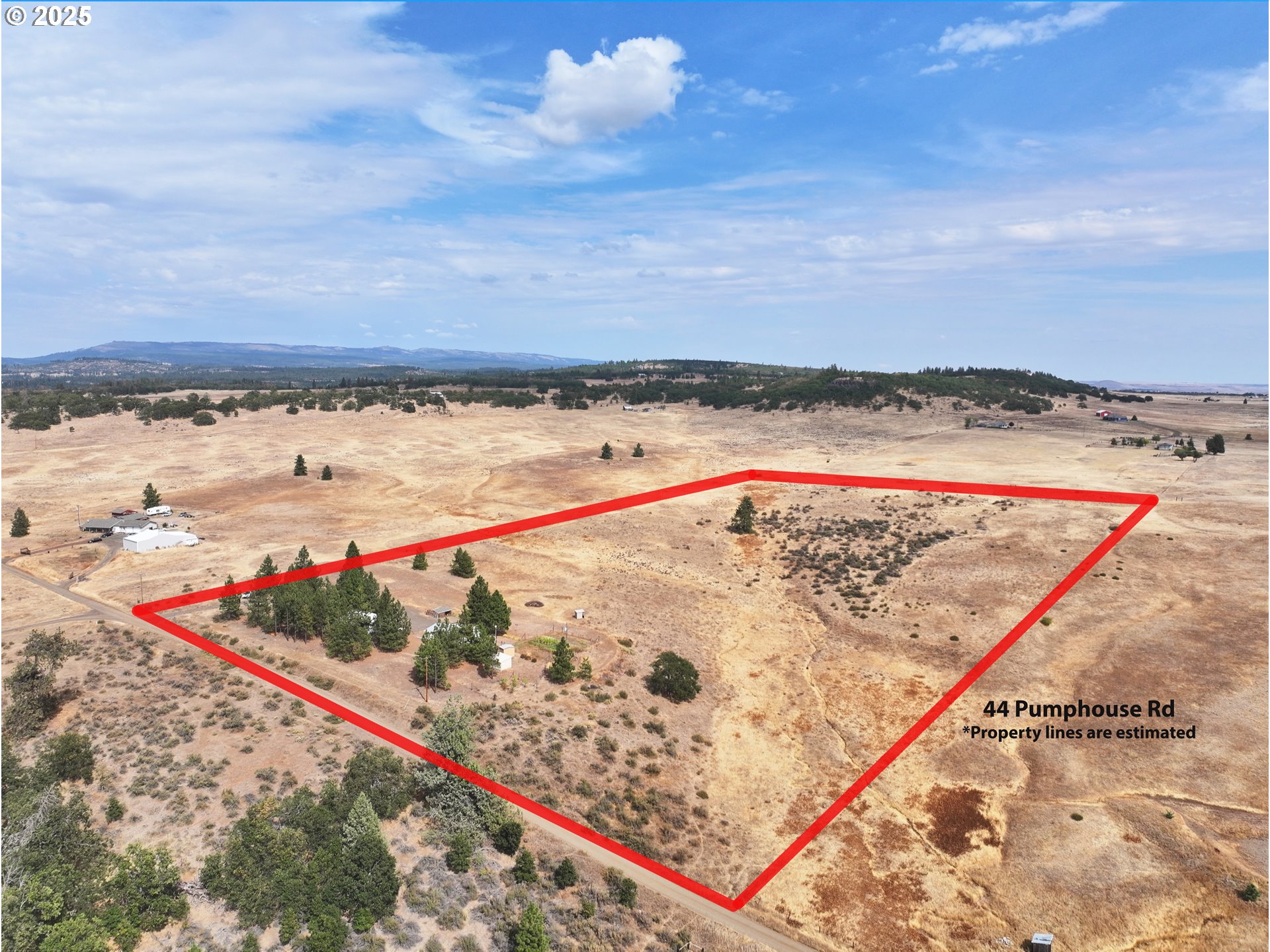 44 Pumphouse Road Goldendale, WA 98620 - Photo 9 of 35 a view of a tennis court