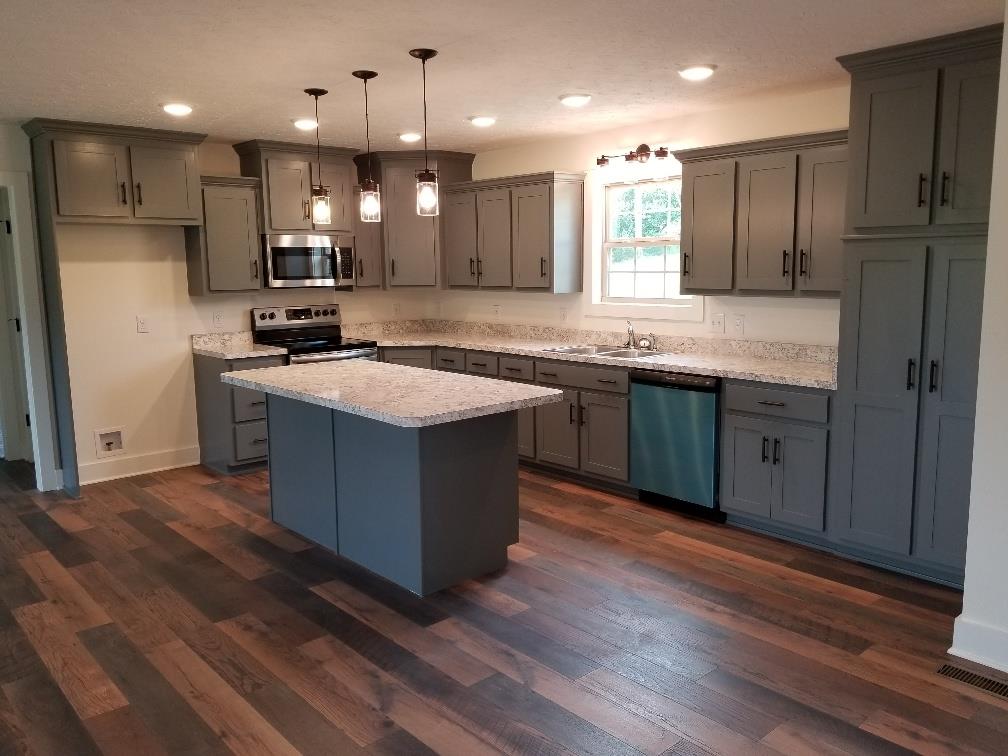 2425 Browning Branch Road Bethpage, TN 37022 - Photo 3 of 13 stainless appliances