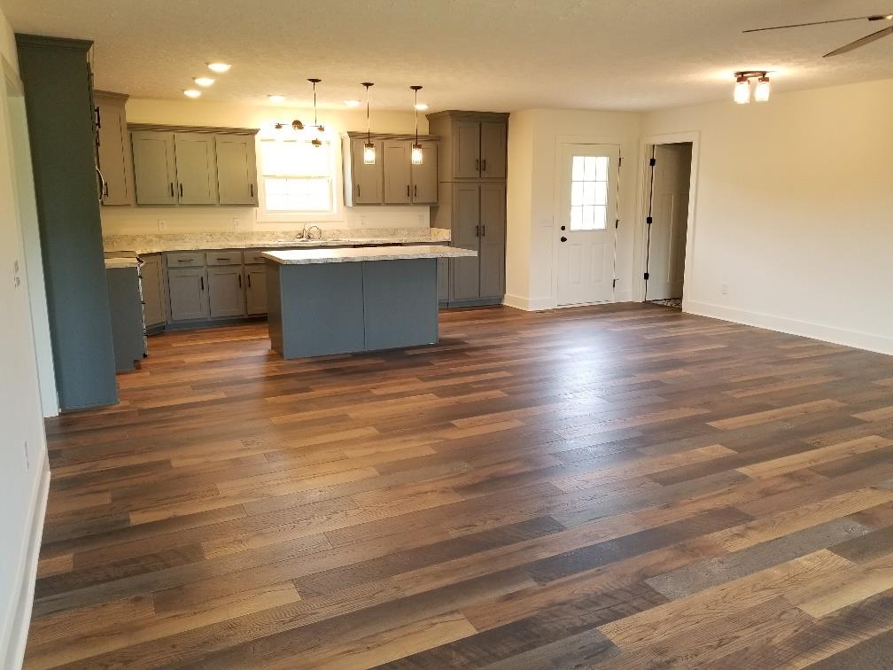 2425 Browning Branch Road Bethpage, TN 37022 - Photo 5 of 13 Gallery Image 5