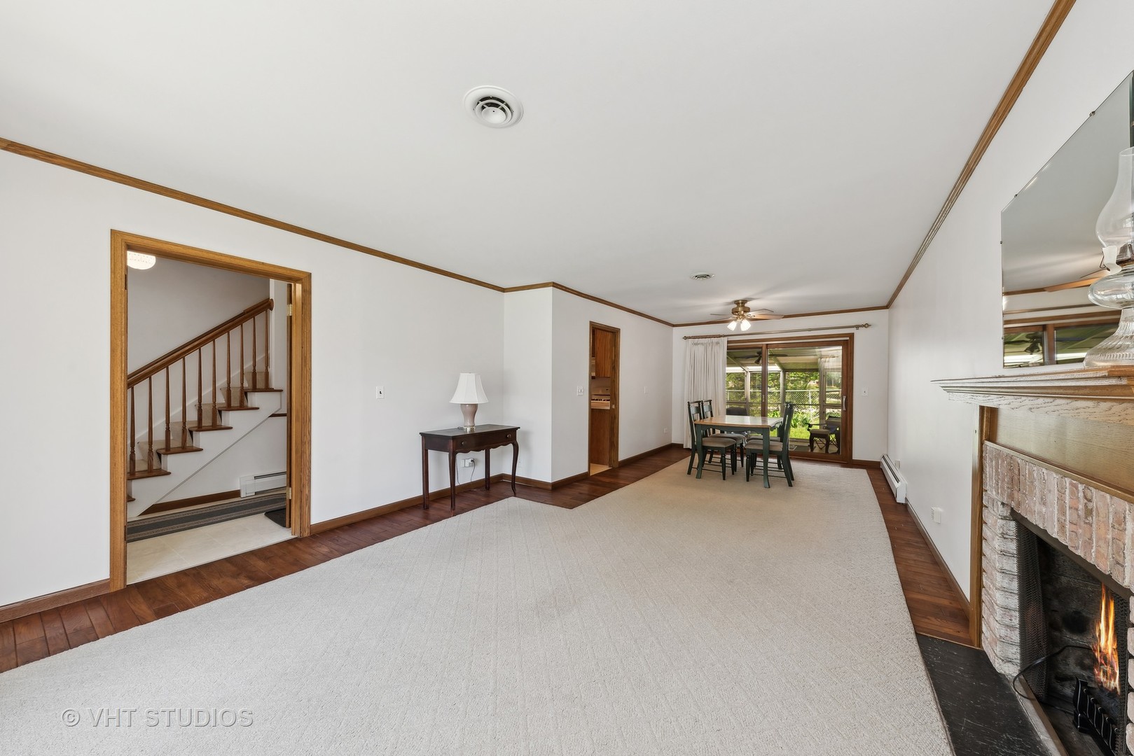 1212 Arbor Vitae Road Deerfield, IL 60015 - Photo 2 of 19 Gallery Image 2