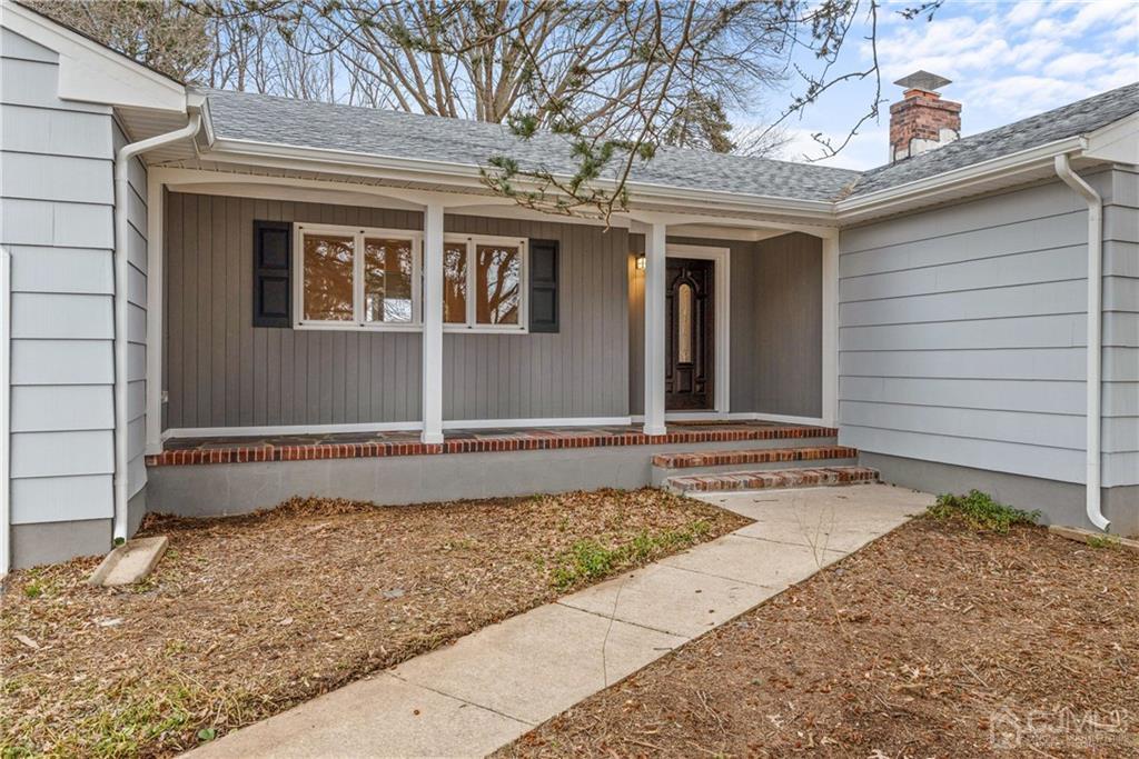 102 Harding Road Freehold, NJ 07728 - Photo 3 of 21 Gallery Image 3