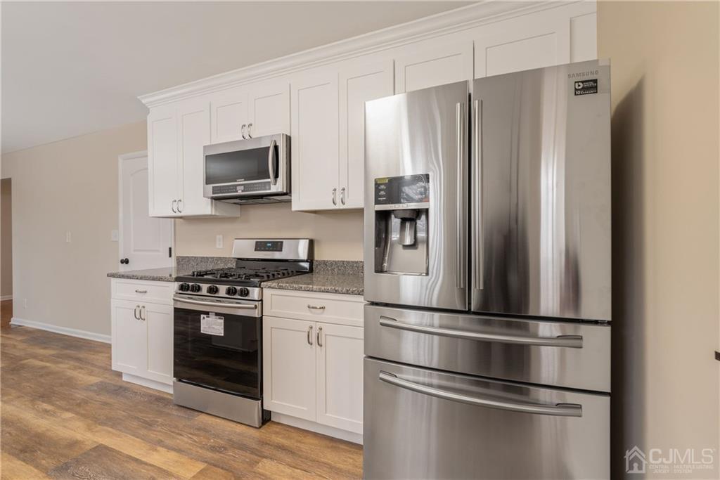 102 Harding Road Freehold, NJ 07728 - Photo 8 of 21 Gallery Image 8