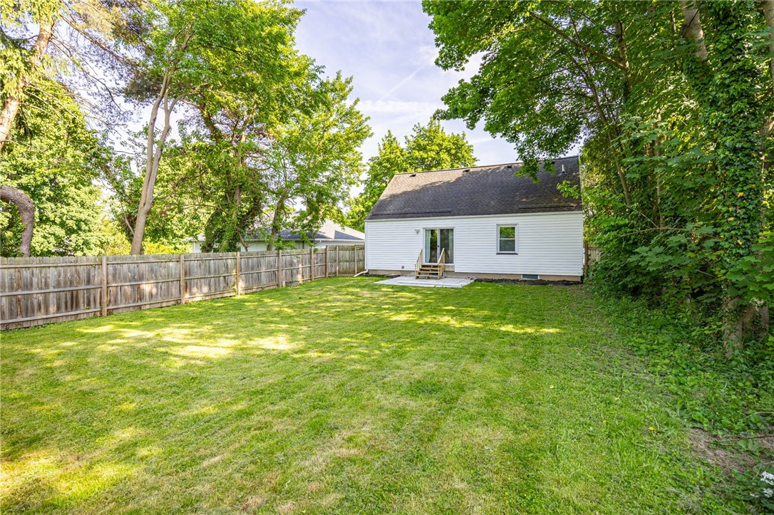70 Highwood Road Irondequoit, NY 14609 - Photo 17 of 32