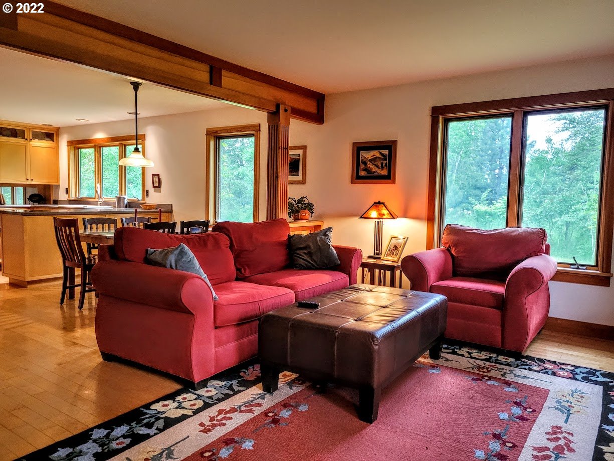 46303 Fish Lake Road Halfway, OR 97834 - Photo 12 of 30 Living Room