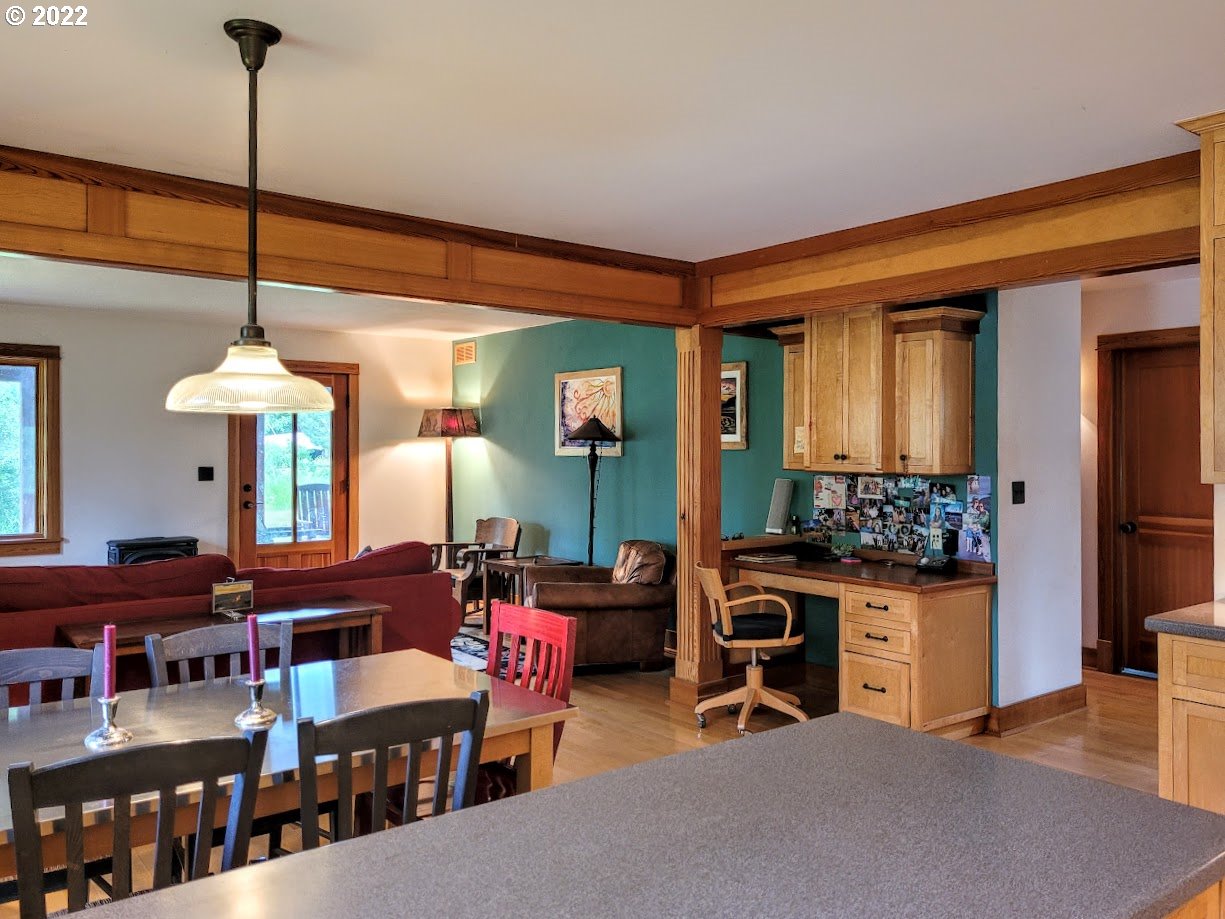 46303 Fish Lake Road Halfway, OR 97834 - Photo 10 of 30 Kitchen/Family Room