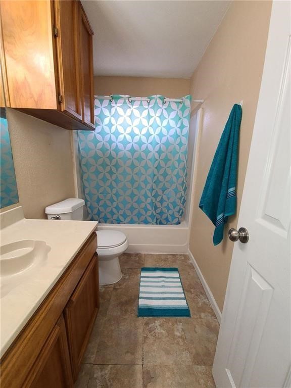 5201 Snowgoose Road Corpus Christi, TX 78413 - Photo 17 of 21 a bathroom with a sink toilet and shower