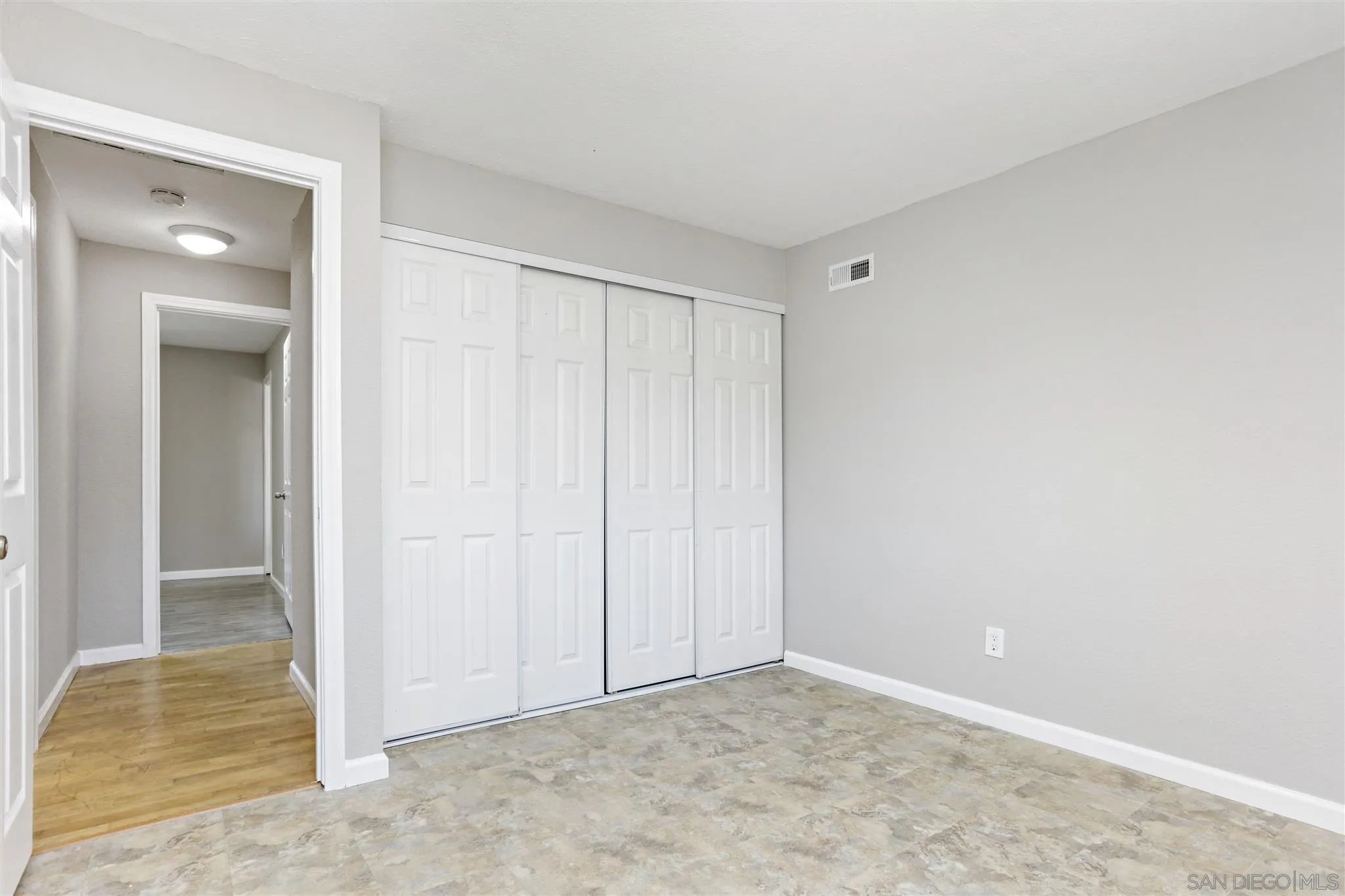 13726 Utopia Road Poway, CA 92064 - Photo 14 of 19 an empty room with closet