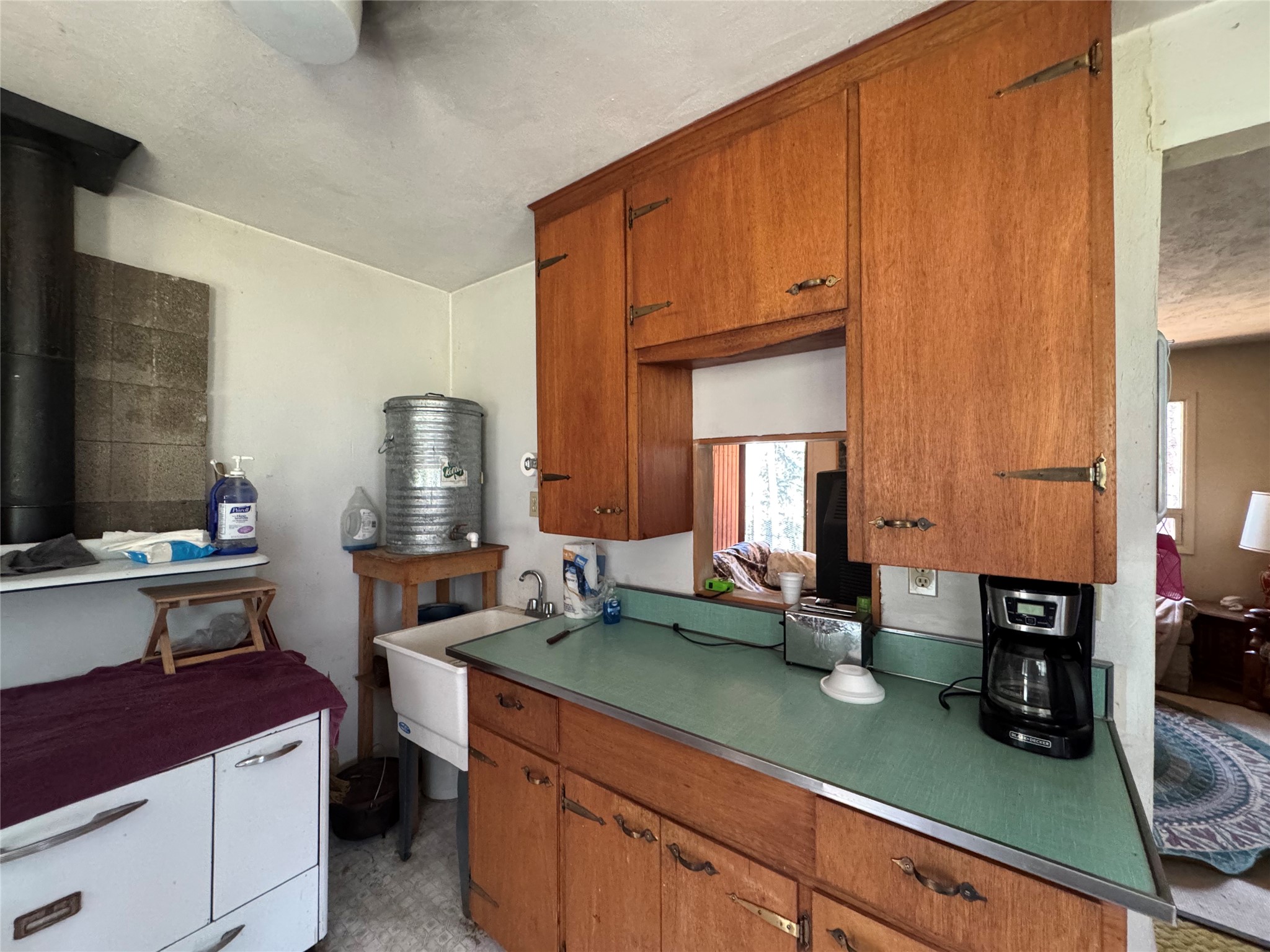 40 Grass Mountain Road Tererro, NM 87573 - Photo 9 of 23 Gallery Image 9